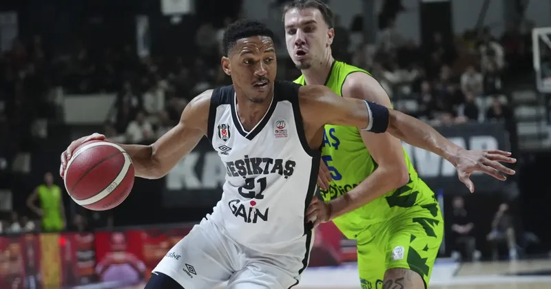 Namağlup lider Beşiktaş! 1 sayı farkla rekor güncelledi