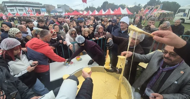 Mıhlama için izdiham: Süleymanpaşa da 1 tonluk lezzet seli Tekirdağ Haberleri