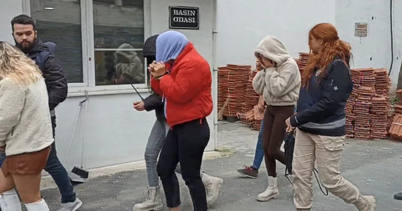 Son dakika Yerlikaya açıklama: 9 suç örgütüne baskın: 46 tutuklama SON DAKİKA HABER Son dakika haberleri