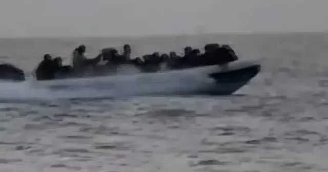 Çeşme açıklarında mülteci hareketliliği: Sahil Güvenlik böyle takip etti VİDEO İZLE