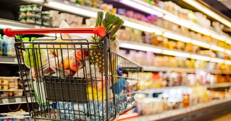 Bakkal da yandı zincir market de!