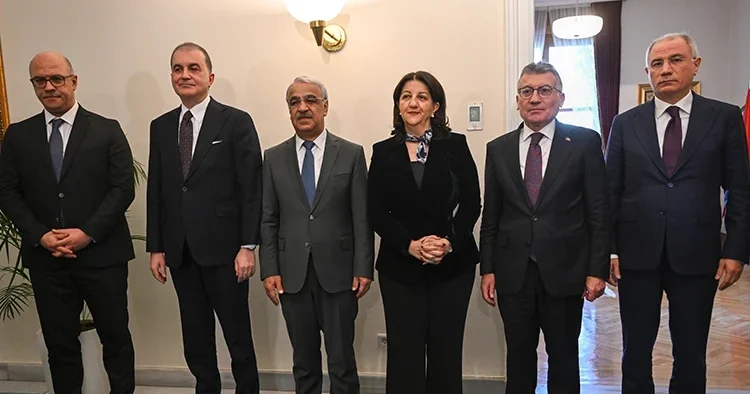 Son dakika... DEM Parti heyeti ve AK Parti den görüşme sonrası ilk açıklama