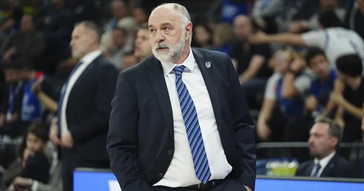 Anadolu Efes Başantrenörü Pablo Laso: Çok büyük hatalar yaptık