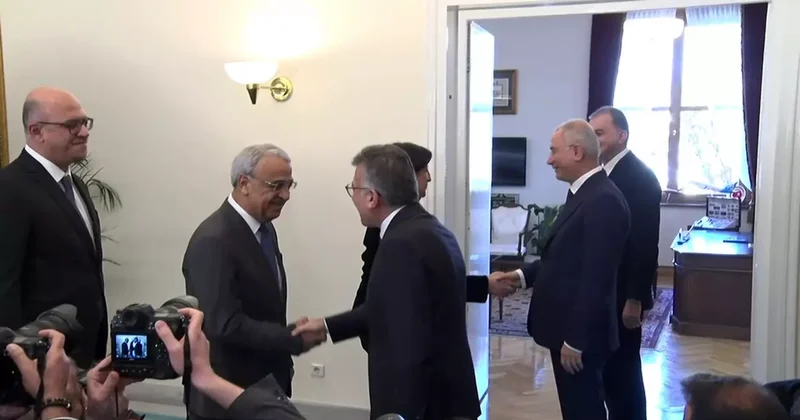 DEM heyeti, AK Parti yi ziyaret etti