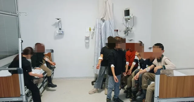 Okulda rahatsızlanan 23 öğrenci hastaneye kaldırıldı Van Haberleri