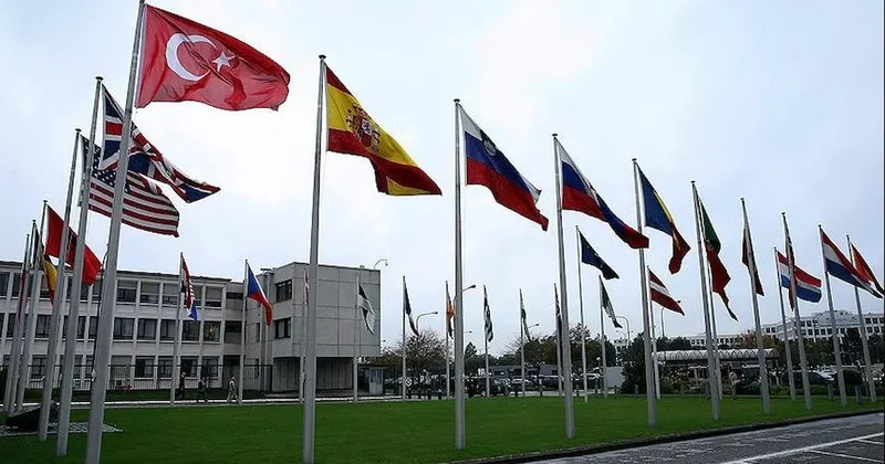 Ülkenin devlet kurumları hacker saldırısına uğradı! NATO nun kalbiydi Sözcü Gazetesi