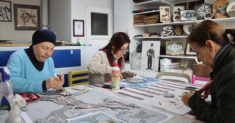 Hataylı kadınlar mozaiği Avrupa’ya taşıdı