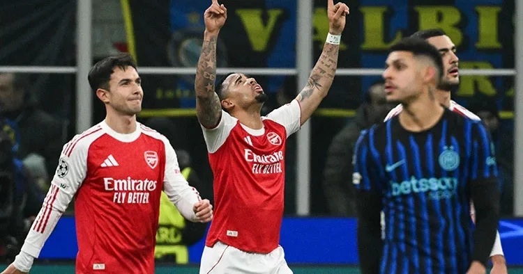 Inter 1 3 Arsenal (UEFA Şampiyonlar Ligi)