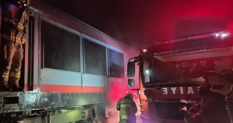 Susurluk’ta yük treni alev alev yandı