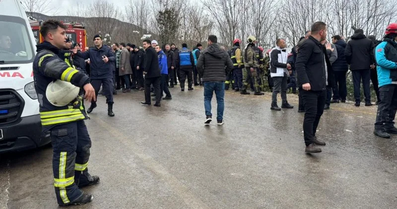 Kocaeli’de belediye otobüsü kaza yaptı, yaralılar var Son dakika haberleri