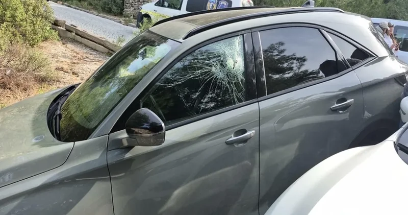 4 araca zarar verip içindeki para ve eşyaları çaldılar! 3 ayrı suçtan aranıyordu