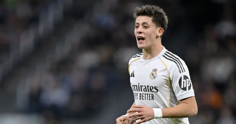 Arda Güler, Arbeloa ile parlıyor! Futbol Haberleri