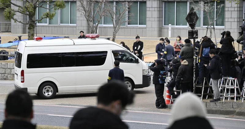 Eski Japonya Başbakanı Abe nin katil zanlısına ömür boyu hapis cezası verildi Dış Haberler