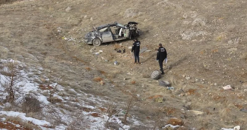 Son dakika: Malatya da lastiği patlayan otomobil şarampole uçtu: 1 ölü, 2 yaralı Son dakika haberleri