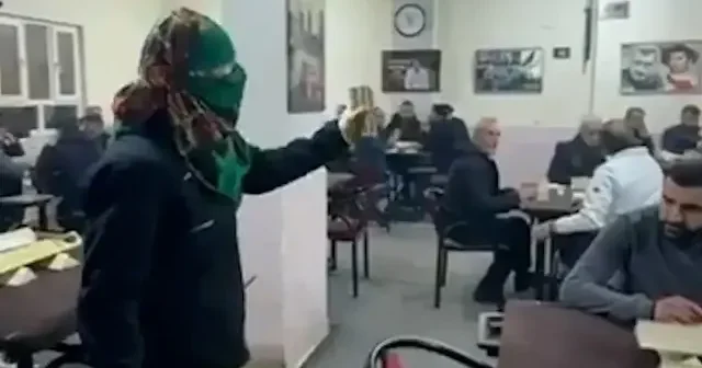 Batman da provokasyon yapan PKK destekçilerini kimse umursamadı VİDEO İZLE