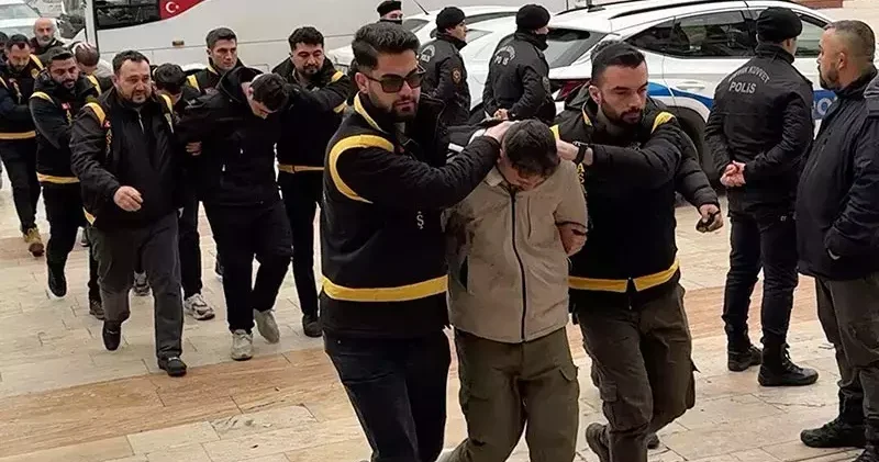 Akraba pazarcıların silahlı yer kavgasında 5 tutuklama