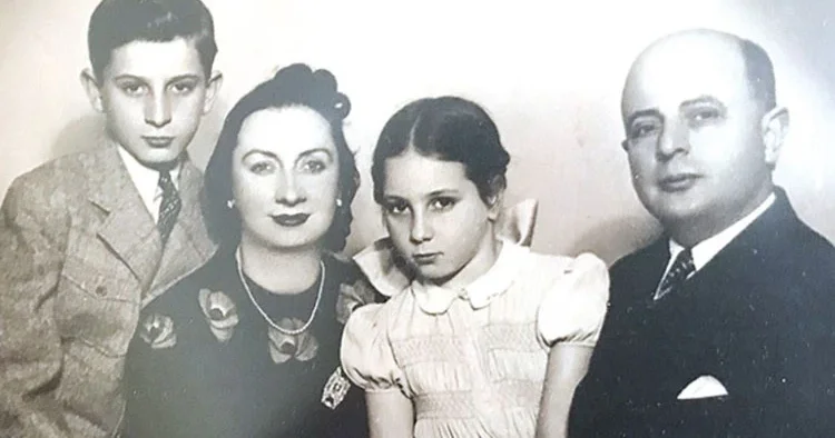 Futbol oynarken sakatlanınca sahneyi seçti… İstesem Hollywood da çalışırdım demişti... Ömrünün 72 yılını Türk tiyatrosuna verdi