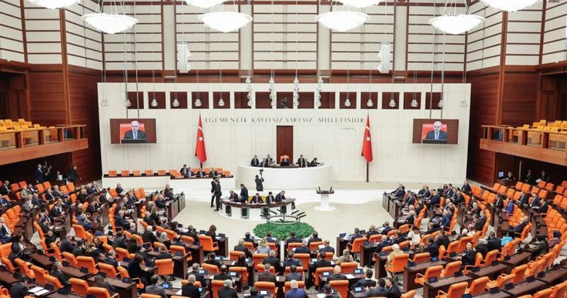 En düşük emekli aylığına artışı içeren teklif Meclis te İş Yaşam Haberleri