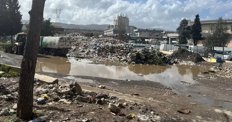 Atıkları usulsüz depolayan Buca ve Foça Belediyelerine rekor ceza: Aynı ihlali 3 kez yapmış!