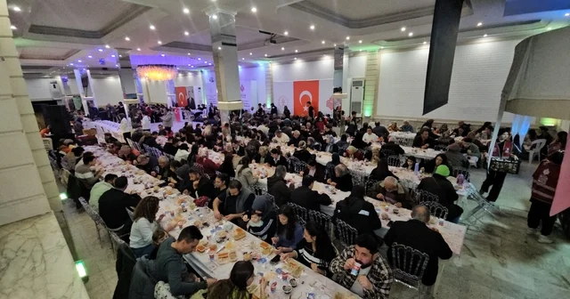 Nazilli de vatandaşlar Vakıflar Müdürlüğü nün iftarında buluşuyor Aydın Haberleri