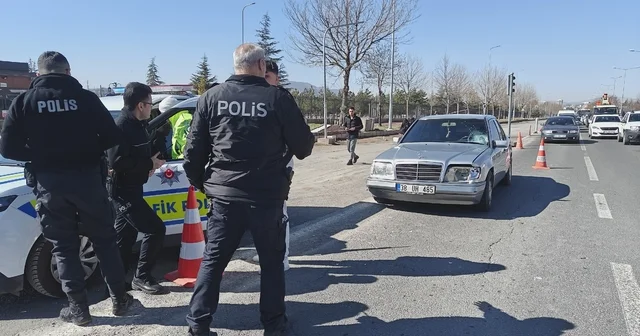 Otomobilin çarptığı 15 yaşındaki çocuk ağır yaralandı Kayseri Haberleri