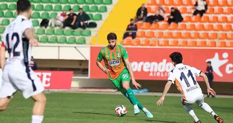 Corendon Alanyaspor RAMS Başakşehir FK: 1 2