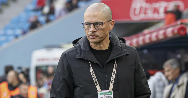 Alex de Souza yeni takımına imzayı attı! Futbol Haberleri