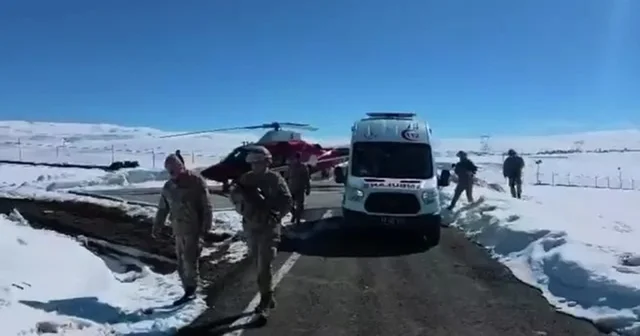 Kardan yolu kapalı mezradaki hasta, ambulans helikopterle hastaneye yetiştirildi Bingöl Haberleri