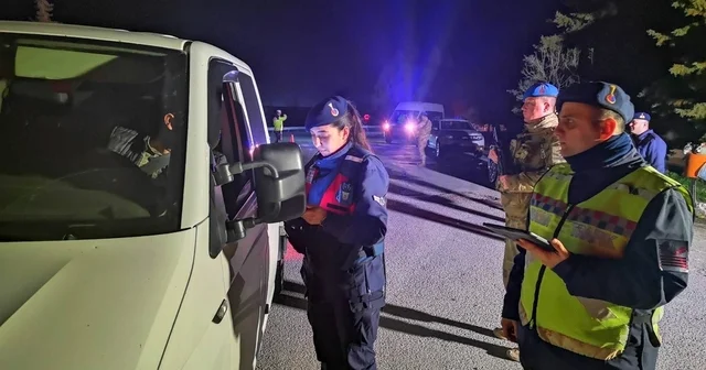 Bilecik te araması olan 10 kişi yakalandı Bilecik te Güven ve Huzur Uygulaması nda bin 921 kişi sorgulandı Bilecik Haberleri