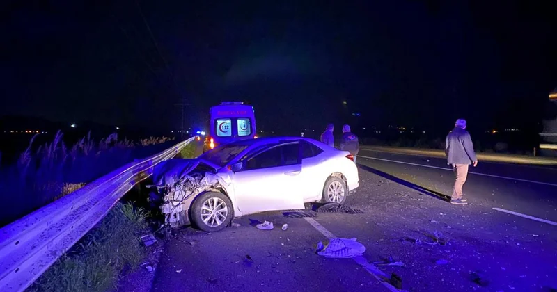 Adana da feci kaza: Traktör ikiye bölündü: 6 yaralı