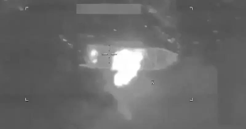 ABD, Doğu Pasifik te bir tekneyi vurdu: 3 ölü