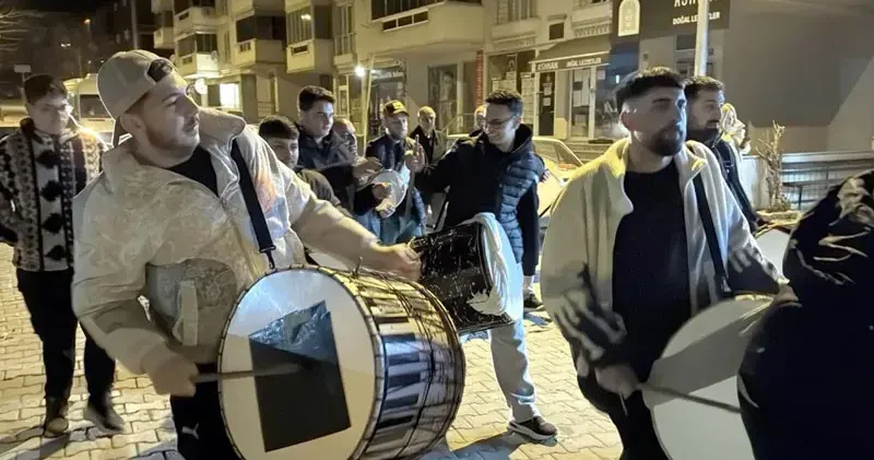 Tekirdağlılar bando takımı ile sahura kalktı