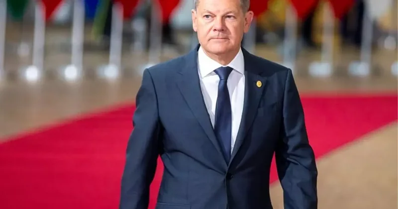 Scholz un Eski Sekreteri Epstein İle İlgili Belgelerde