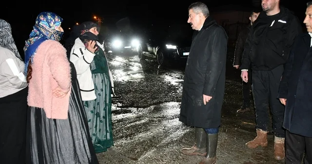 Milletvekili Arslan Tatar Kasrik teki sel bölgesinde incelemelerde bulundu Şırnak Haberleri