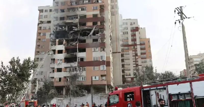 İsrail den İranlı Bilim Adamlarına Suikast