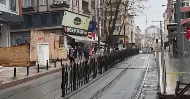 Kabataş Bağcılar Tramvay Hattı nda teknik arıza: Seferler ikiye bölündü VİDEO İZLE