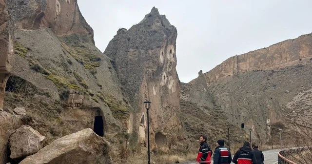 Soğanlı Vadisi nde kaya parçası düştü Kayseri Haberleri