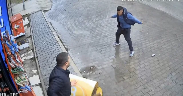 Tekel bayisinde taşlı sopalı kavga kamerada Afyonkarahisar Haberleri