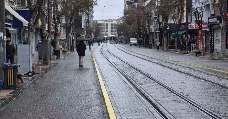 Bayramın 2’nci günü kent meydanı sessizliğe büründü