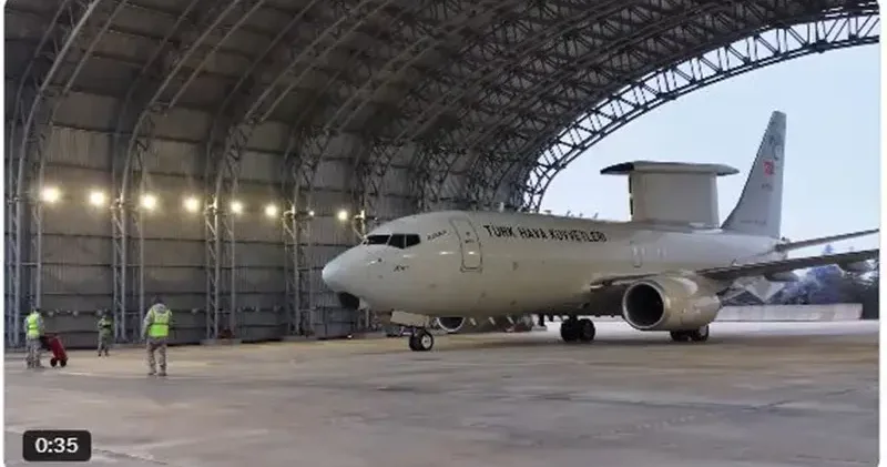 Barış Kartalı Havadan İhbar ve Kontrol Uçağı, bayramlaşmanın ardından havalandı