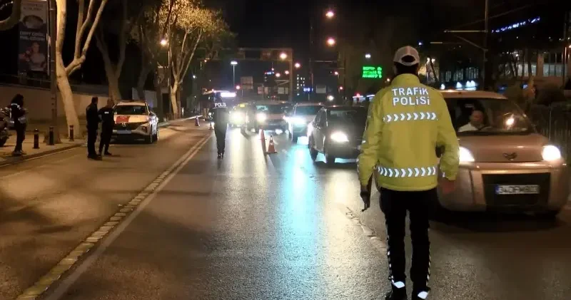 Bayramın ilk gününde Huzur İstanbul uygulaması: 527 kişi gözaltına alındı İstanbul Haberleri