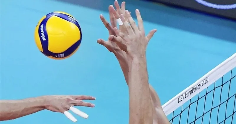 Voleybol Efeler Ligi nde normal sezon sona eriyor!