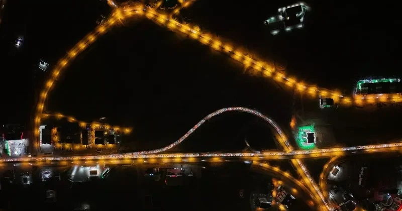 43 ilin geçiş noktasında tatilcilerin dönüş yolculuğu! Araç kuyruğu 40 kilometreyi aştı