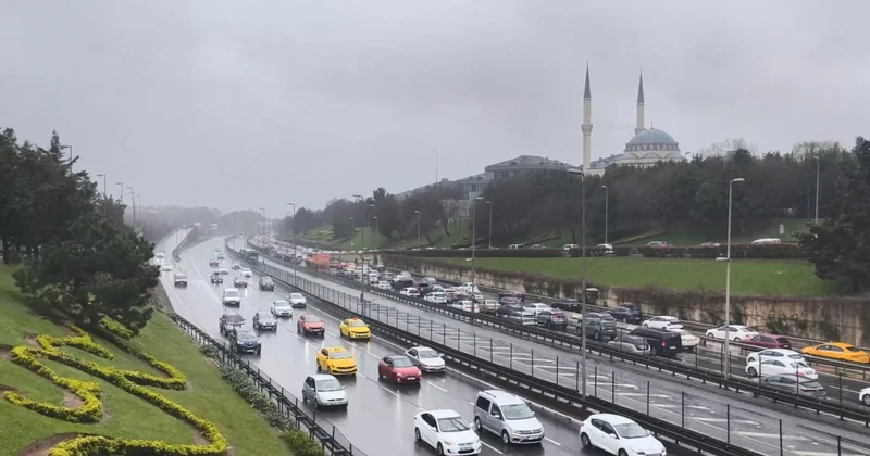 İstanbul da bayram trafiği! Yoğunluk hafta içini aratmadı Sözcü Gazetesi