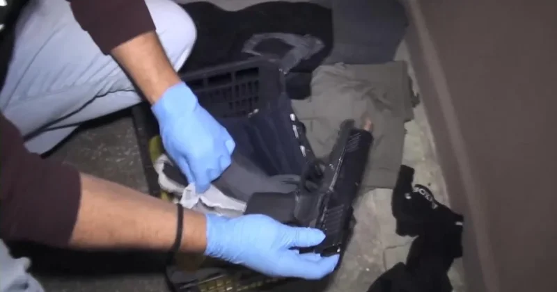 İstanbul da dev uyuşturucu operasyonu: 3 ilçede eş zamanlı baskın, 3 gözaltı Sözcü Gazetesi