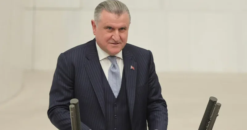 Gençlik ve Spor Bakanı Osman Aşkın Bak tan Yusuf Fehmi Genç e tebrik mesajı!