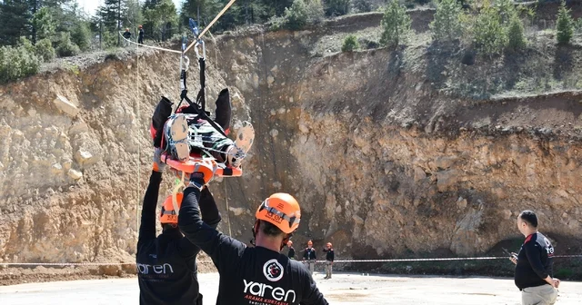 Akşehir de gerçeği aratmayan arama kurtarma tatbikatı Konya Haberleri