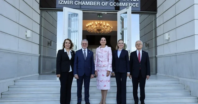 Kosta Rika First Lady si Zeikate den İzmir Ticaret Odası na ziyaret İzmir Haberleri
