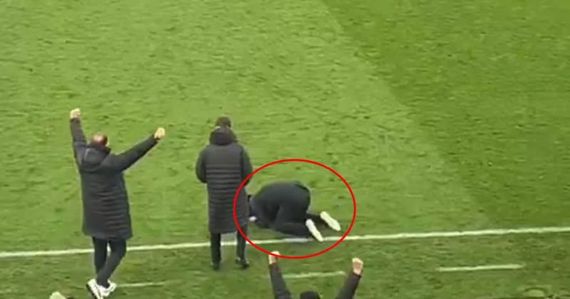 Stresten yerinde duramadı! Maç biter bitmez dizlerinin üstüne çöktü