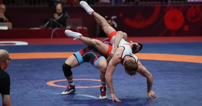 Minderde Türk fırtınası! İki güreşçimiz yarı finalde